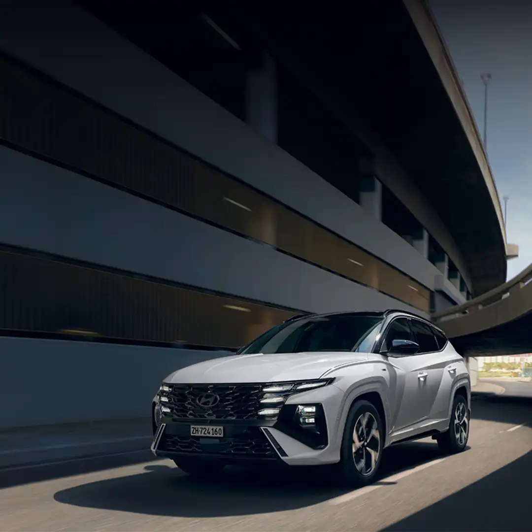 Photo https://hyundai-chevalley.ch/mediasecure-getphoto?dossier=offres&photo=Tucson_Mob_1080x1080px_1758522047.webp